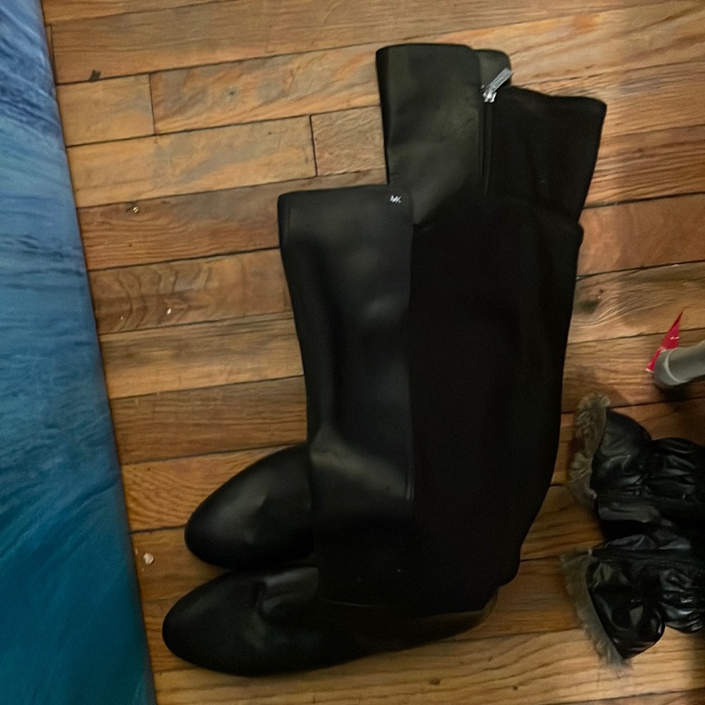 Tall black leather Michael Kors boots size 9